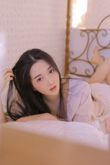 学渣坐在学霸的紫根上写作业